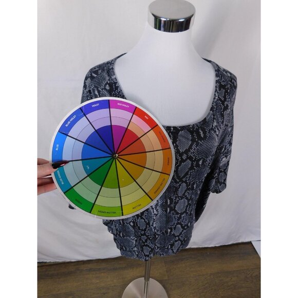 Express Gray Black Snake Print Dolman Top S - Scoop Neck - Excellent - Picture 10 of 11